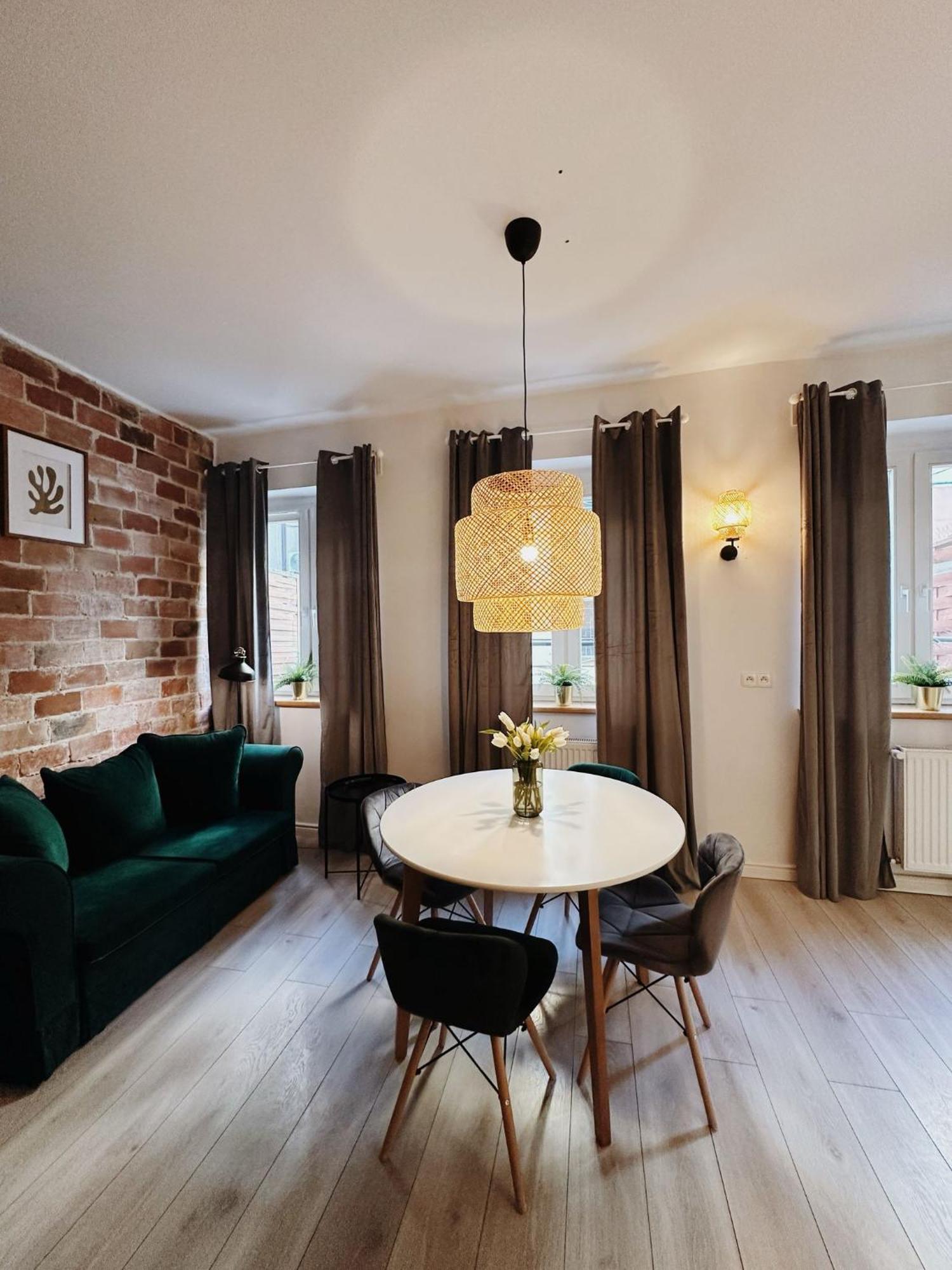 Apartament Egzotyczny Stary Toruń Екстериор снимка